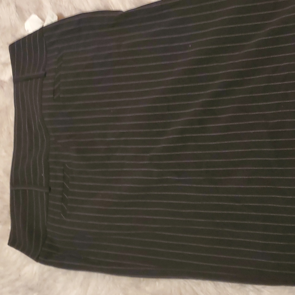 Black with white stripe pencil skirt
